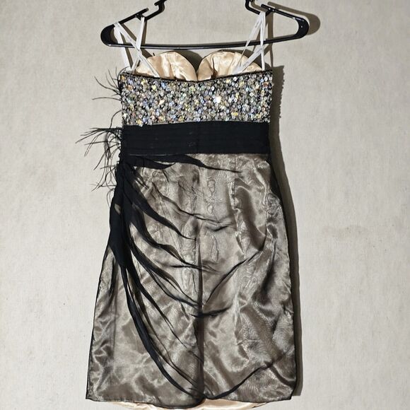 Karishma Glam Butterfly Formal Mini Dress Women's Size 6 Avant Garde Must Have - Picture 13 of 13